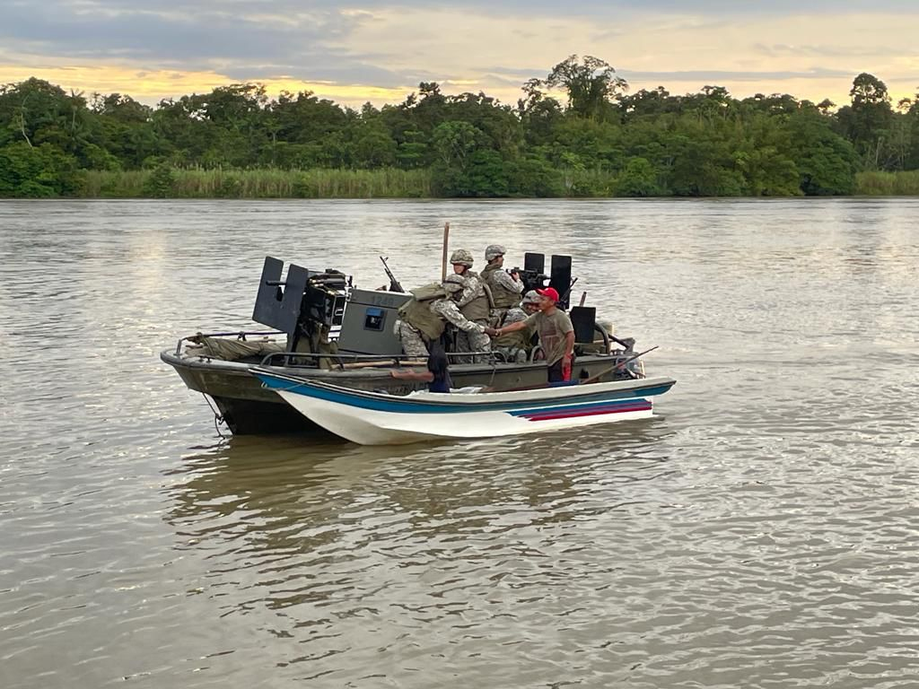 La Armada De Colombia Reforz Operaciones Para Proteger A Comunidades