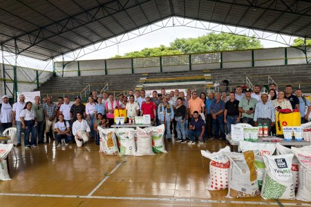 Un total de 53 agricultores de Bugalagrande y Ansermanuevo optimizan sus cultivos mediante el programa Valle Agro
