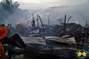 Incendio deja más de 17 casas incineradas en Gamboa