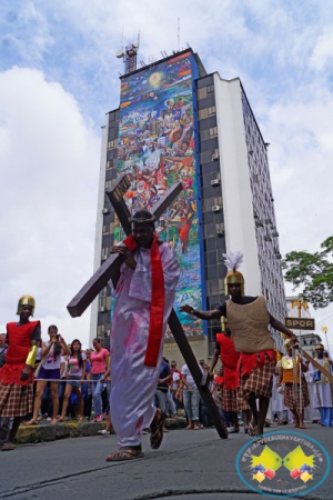 Grupo juvenil Jeshua realizó nuevamente la representación en vivo del Santo Viacrucis en Buenaventura