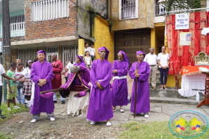 Grupo juvenil Jeshua realizó nuevamente la representación en vivo del Santo Viacrucis en Buenaventura