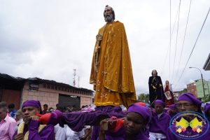 Grupo juvenil Jeshua realizó nuevamente la representación en vivo del Santo Viacrucis en Buenaventura