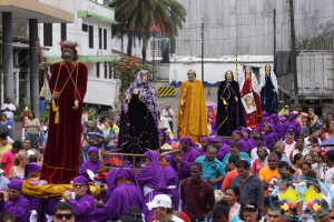 Grupo juvenil Jeshua realizó nuevamente la representación en vivo del Santo Viacrucis en Buenaventura