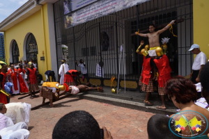 Grupo juvenil Jeshua realizó nuevamente la representación en vivo del Santo Viacrucis en Buenaventura