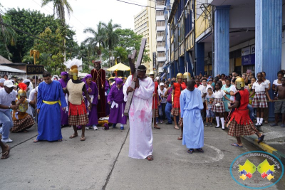 Grupo juvenil Jeshua realizó nuevamente la representación en vivo del Santo Viacrucis en Buenaventura