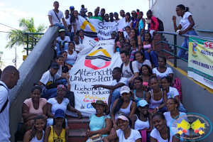 Estudiantes de Unipacífico marcharon exigiendo se convoque a elecciones de estamentos representativos de la Alma Máter