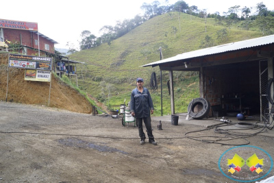 Comerciantes y comunidad asentada en la vía entre Loboguerrero y Mediacanoa no están de acuerdo con cierre total de la vía