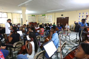 Niños de la Orquesta Sinfónica Libre de Quibdó, tendrán su primera presentación en el Teatro Mayor Julio Mario Santo Domingo de Bogotá