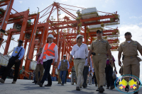 Con la llegada de nueve modernas grúas continúan los trabajos en la Sociedad Puerto Industrial Aguadulce