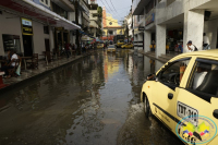 Buena parte del centro de Buenaventura se inundó por fuerte aguacero