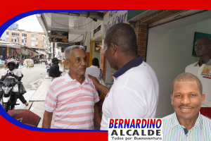 Bernardino Quiñones realizó puerta a puerta en el centro de la ciudad y en los barrios Nayita y Mayolo 