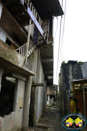 Declaran Calamidad Pública por edificio que amenaza caerse en el barrio El Cambio de Buenaventura