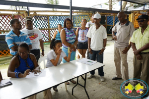 La Administración Distrital de Buenaventura realizó sorteo de cubículos para reubicar los vendedores del parque