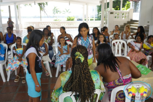 Avanza preparación de las 12 candidatas al Reinado Niña Buenaventura 2016 en el X Festivalito