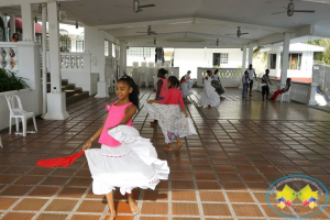 Avanza preparación de las 12 candidatas al Reinado Niña Buenaventura 2016 en el X Festivalito