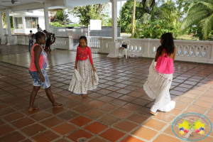 Avanza preparación de las 12 candidatas al Reinado Niña Buenaventura 2016 en el X Festivalito