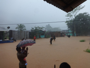 Armada Nacional brinda asistencia humanitaria a las comunidades de Bahía Solano, durante emergencia invernal