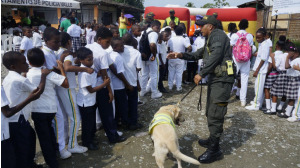 Policía Nacional fortalece actividades sociales con las comunidades en Buenaventura y el Valle del Cauca