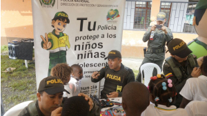 Policía Nacional fortalece actividades sociales con las comunidades en Buenaventura y el Valle del Cauca