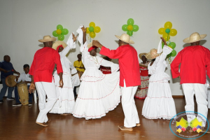 Docentes participaron en el Encuentro Folclórico y Cultural del Educador 