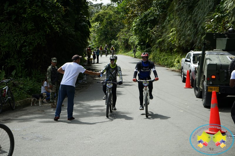 Intensifican acciones de prevención con los deportistas que escogen la carretera Simón Bolívar para ejercitarse