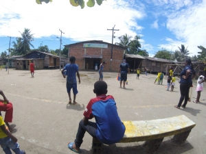 Voluntarios Telefónica llevaron alegría a niños de Punta Soldado en Buenaventura