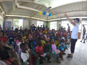 Voluntarios Telefónica llevaron alegría a niños de Punta Soldado en Buenaventura