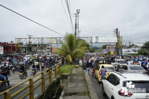 La Alcaldía Distrital de Buenaventura firmó acuerdo con habitantes y comerciantes del sector de La Palera en el puente El Piñal 