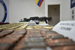 La Armada de Colombia capturó un grupo de disidentes de las Farc vinculados con la extorsión,  narcotráfico y minería ilegal en el Cauca