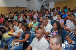 El debate se convirtió solo en preguntas y respuestas de los moderadores