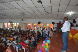 Con recorridos, reuniones y alianzas, Jaime Marinez, hizo el cierre de las actividades públicas