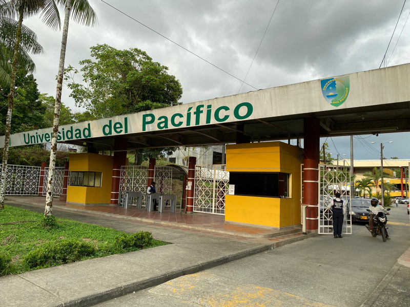 La Unipacífico inicia proceso de entrega de computadores portátiles a estudiantes para reanudar clases