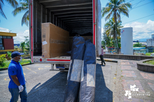 La ACNUR donó 3 unidades de refugio para atención de la COVID-19 en la red de salud de Buenaventura