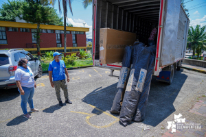 La ACNUR donó 3 unidades de refugio para atención de la COVID-19 en la red de salud de Buenaventura