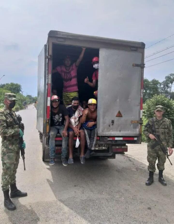 La Procuraduría investiga y suspende a Secretario de Gobierno de Puerto Tejada, Cauca, por traslado irregular de migrantes venezolanos en un furgón