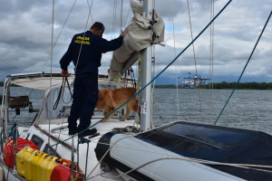 Con el apoyo de la Armada de Colombia, canadienses retornaron a su país después de tres meses de haber quedado a la deriva