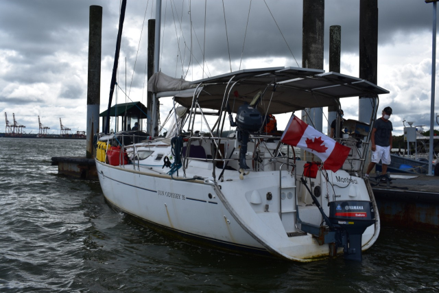 Con el apoyo de la Armada de Colombia, canadienses retornaron a su país después de tres meses de haber quedado a la deriva