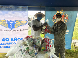 La Armada de Colombia continúa apoyando a las comunidades de Juanchaco, Ladrilleros y La Barra