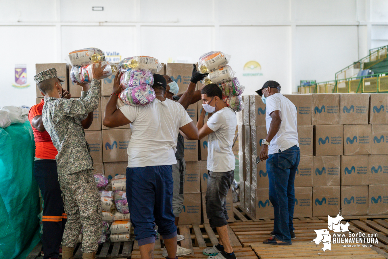 La Fundación Telefónica Movistar entregó donación de mercados y kits de bioseguridad a la Alcaldía Distrital de Buenaventura