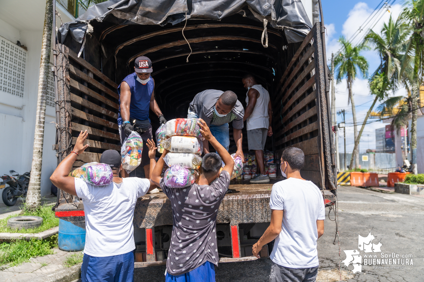 La Fundación Telefónica Movistar entregó donación de mercados y kits de bioseguridad a la Alcaldía Distrital de Buenaventura