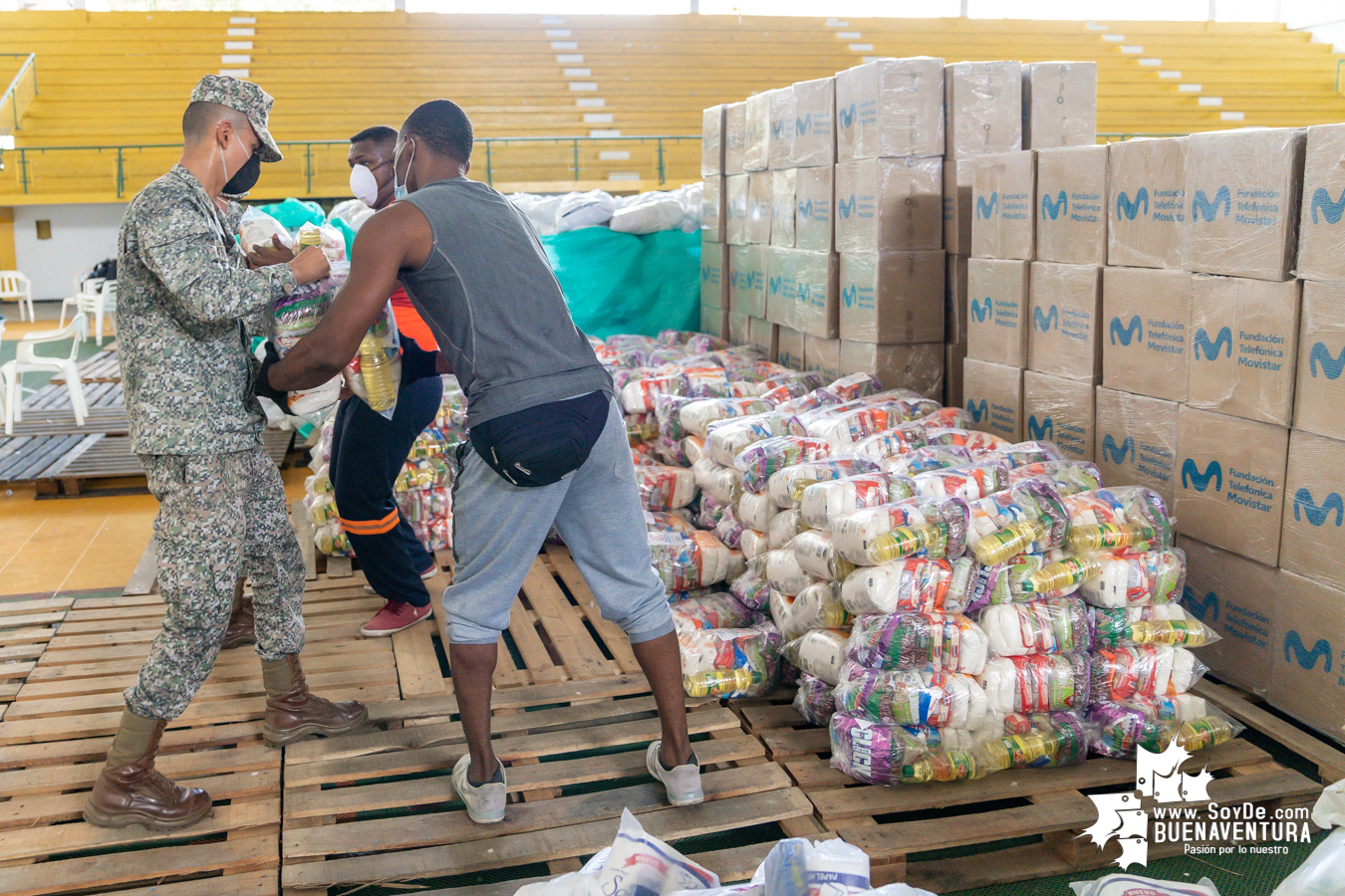 La Fundación Telefónica Movistar entregó donación de mercados y kits de bioseguridad a la Alcaldía Distrital de Buenaventura