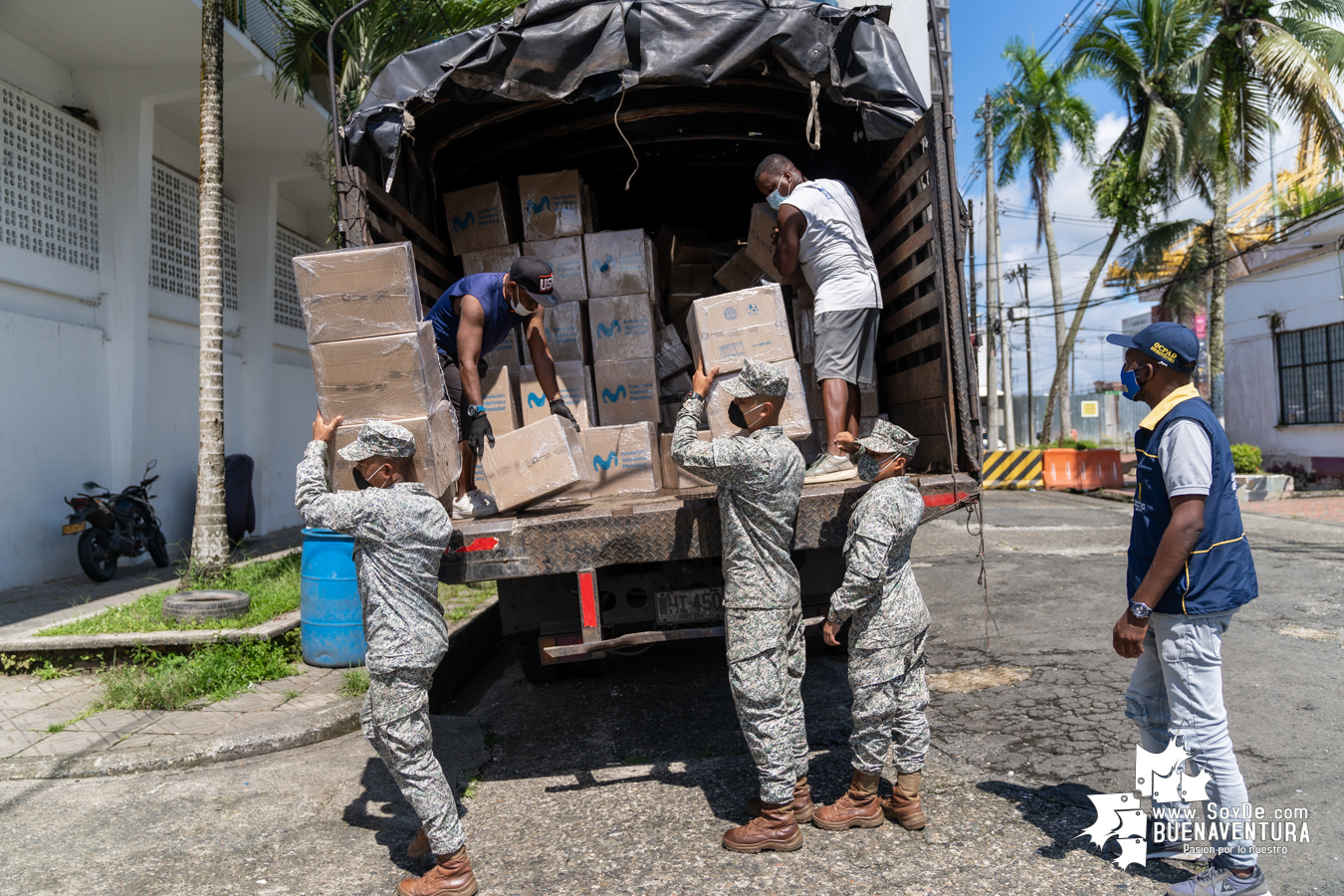 La Fundación Telefónica Movistar entregó donación de mercados y kits de bioseguridad a la Alcaldía Distrital de Buenaventura