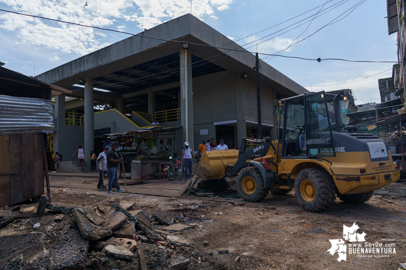 Avanza a buen ritmo la desafectación de los alrededores de la plaza de mercado José Hilario López de Pueblo Nuevo 