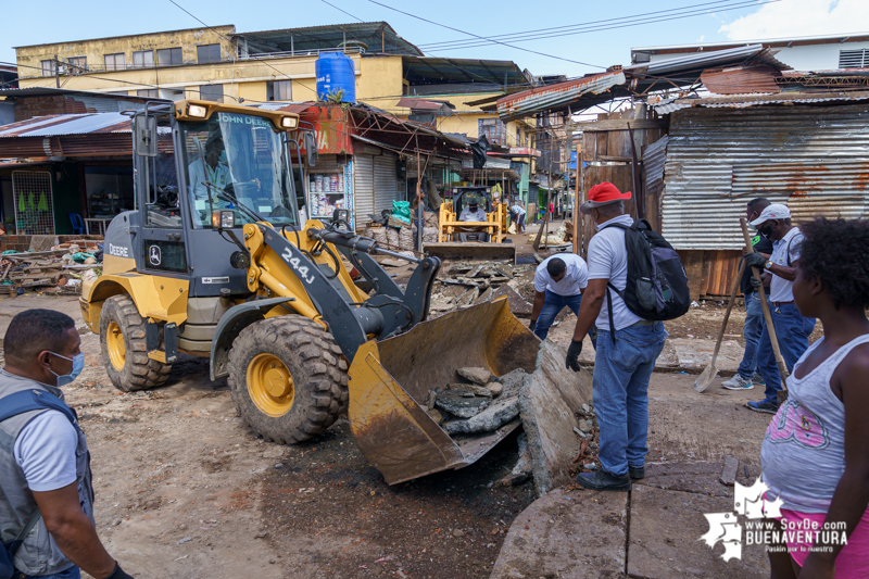 Avanza a buen ritmo la desafectación de los alrededores de la plaza de mercado José Hilario López de Pueblo Nuevo 