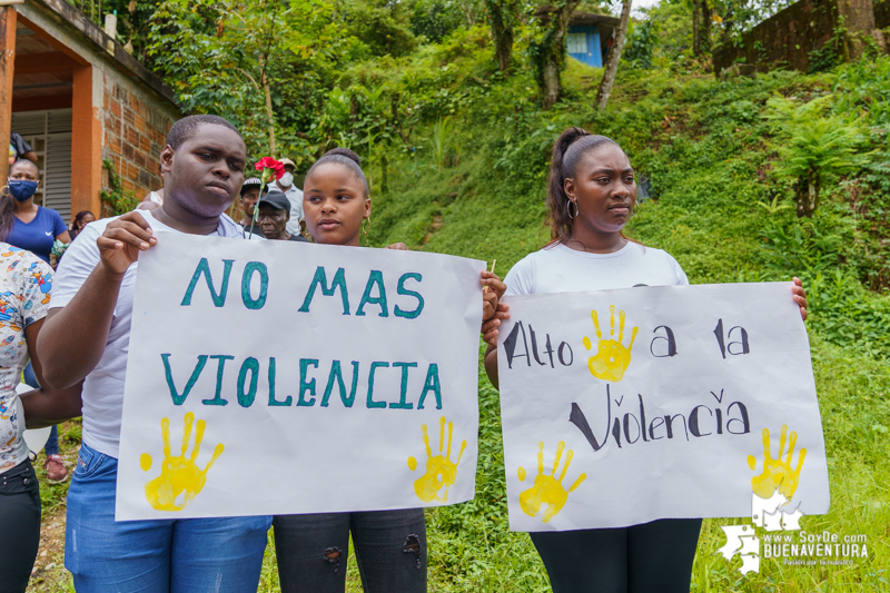 En medio de lágrimas, un fuerte llamado a la paz y rechazo a la violencia, los habitantes de Sabaletas despidieron a Cristian Andrés Estrella Riascos