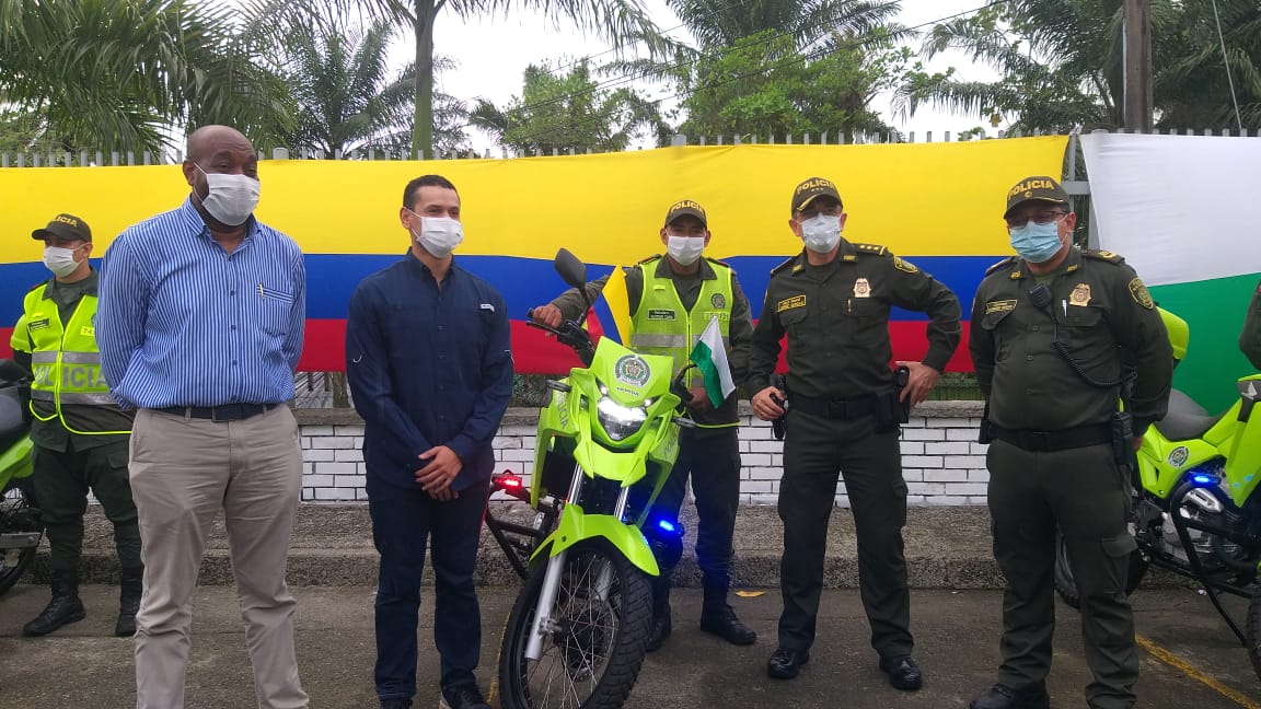 15 motocicletas para la Policía, entregó el Ministro del Interior en Buenaventura