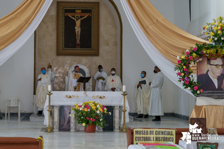 Autoridades y comunidad de Buenaventura conmemoraron el 49 aniversario del fallecimiento del Monseñor Gerardo Valencia Cano