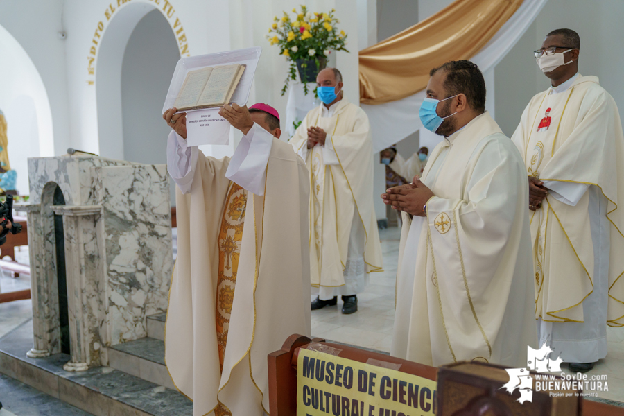 Autoridades y comunidad de Buenaventura conmemoraron el 49 aniversario del fallecimiento del Monseñor Gerardo Valencia Cano