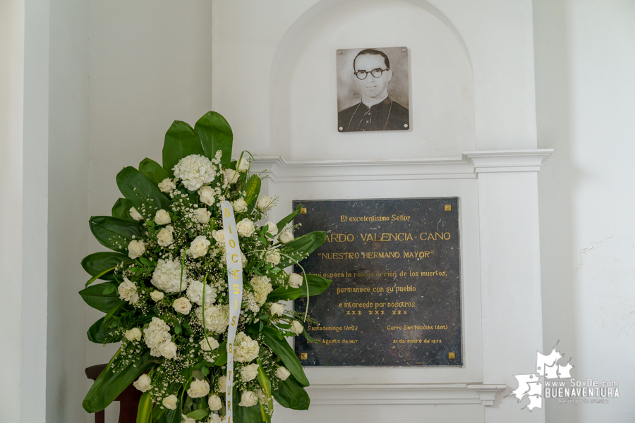 Autoridades y comunidad de Buenaventura conmemoraron el 49 aniversario del fallecimiento del Monseñor Gerardo Valencia Cano