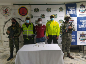 8 presuntos miembros de La Local fueron capturados y además se incautaron 10 armas de fuego, entre estas un fusil AK 47 y 1 subametralladora Mini Uzi